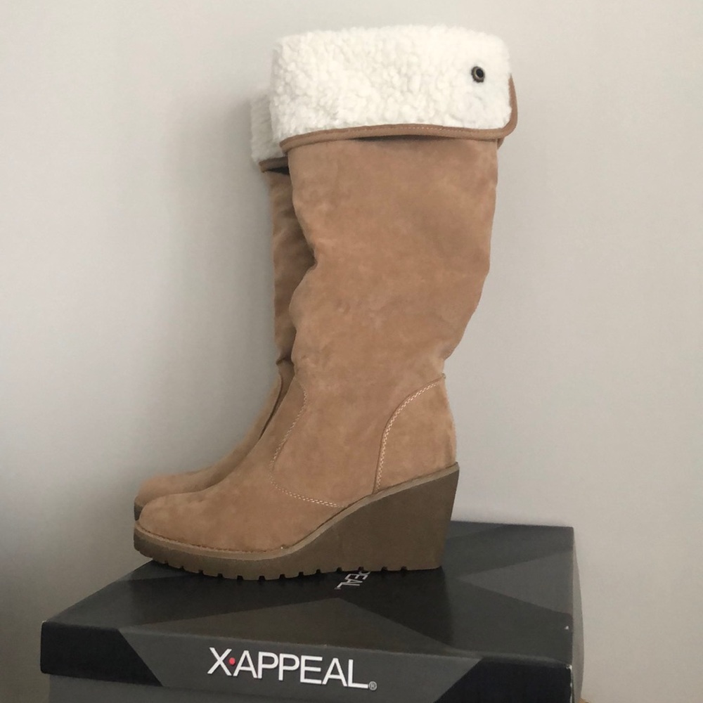 New Wedge Fur Lined Tan Boots Size 7